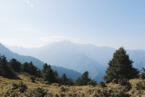 郡大山｜踩著半雪白的路浪漫上山