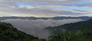 [縮時攝影雲山水] 新店石碇趴趴走追雲趣，到處山嵐雲霧飄渺還有差強人意的雲瀑 6/12