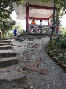 內湖三尖O型路徑尋基石