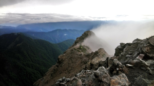 【從零開始登玉山】梅雨季爬玉山主峰彷彿溯溪！ Zero to Summit - Yushan Main Peak in Rainy Season, Like Tracing a River!