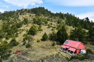 馬利加南山屋(馬利加南東峰前山屋)