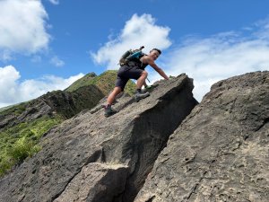 劍龍稜.鋸齒稜【連百岳也甘拜下風的郊山之王】