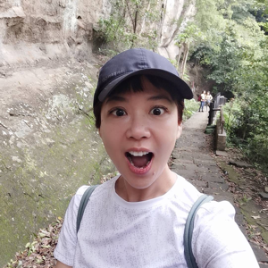 曾艾雯