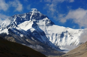 【新聞】攀聖母峰 印度登山隊1死2失蹤