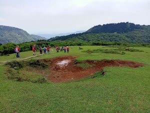 【臺北大縱走 3】擎天崗→石梯嶺→頂山→風櫃口（2-1 陽明山前山公園入口區→頂山-石梯嶺步道）