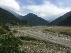 【雲林草嶺線】峭壁雄風半日行～連走水濂洞瀑布、幽情谷步道