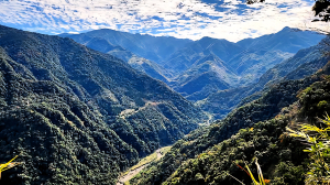 【中級山縱走】向天湖山，三角湖山，光天高山，順遊南庄老街，桂花巷