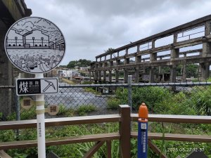 基隆傘人家族2-2:海大、八尺門老街、五分車隧道遺址、阿根納造廠遺構、正濱漁港色彩屋、基隆港海洋廣場