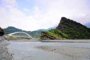 【高雄】龍頭山遊憩區--走龍頭山小長城步道.看大曲流地理景觀