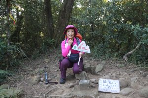 2021/12/5飛沙縱走─芎林站→芎林國中→飛鳳山→中坑山→牛欄窩山→下横坑山→雞寮坑山→南何山→南何山南峰→沙坑山→二確山→大肚山→九讚頭