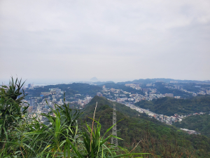 四月長紅（四腳亭，月眉山，長命山，紅淡山）