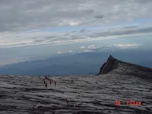 沙巴神山(kinabalu)東南亞第一高峰登頂遊記