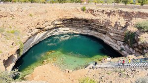 阿曼綠洲峽谷瓦迪沙布（Wadi Shab）及比瑪天坑（Bimmah Sinkhole）