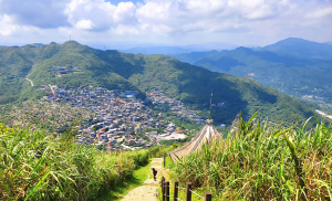 基隆山，三層橋，黃金瀑布，十三層遺址，山尖觀光步道，南雅奇岩地質步道