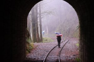 豐山眠月：石夢谷連走水漾千人洞