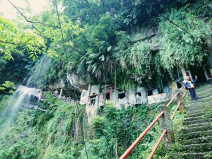 銀河洞越嶺登山步道