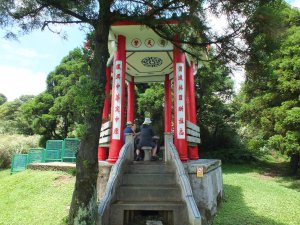 士林區冷水坑+冷擎步道+擎天崗草原+絹絲瀑布(步道)