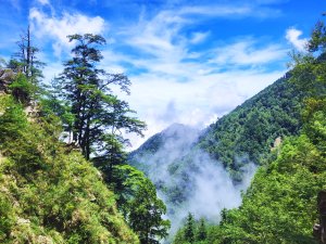 【翻越雪山山脈(上)】逆走雪山西稜