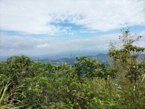 鵝角格山、銀河洞越嶺道