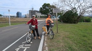 兩輪＋兩腿（二十）竹圍>關渡宮>下、中八仙> 雙溪河濱公園> 故宮>原住民文化公園
