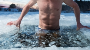 【科學訓練】「浸冰水浴」能加速復原嗎? | EP Fitness & Health