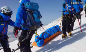 【話題】富士山封山期再次發生違規登山 20 歲中國籍留學生下山跌倒報警求助獲救