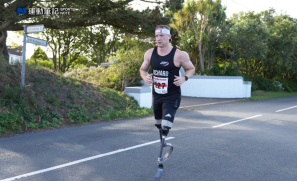 【話題】殘障跑手 Richard Whitehead Sub3 完成柏林馬 「目標今年內完成人生第 100 場馬拉松！」