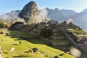 祕魯索坎泰健行與馬丘比丘探險