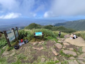 小油坑→七星山主峰、東峰→苗圃→陽明山前山公園【臺北大縱走 3】【走路趣尋寶】【臺北健走趣】