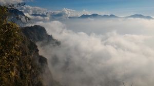 嘉南雲峰、石壁山