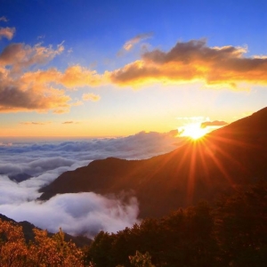 登山才看得見最美的台灣