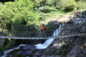 2025-05-13 草山觀瀑吊橋連走六瀑─草山觀瀑吊橋→猴崁古道→大屯瀑布→小隱潭瀑布→橫嶺古道→半嶺圳步道→半嶺瀑布→松溪瀑布→翠峰瀑布→天母古道