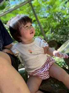 每一步都剛好—與寶寶走過銀河洞的光與影