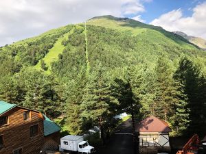 【俄羅斯/七頂峰/Elbrus】試煉（一）：到達旅館