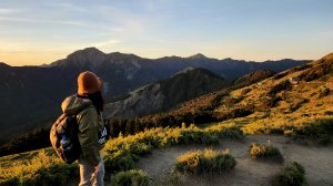 【百岳】那天，遇見日出。石門山，合歡山北峰