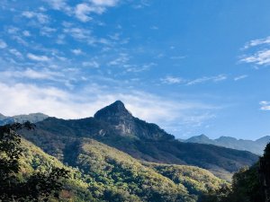 【苗栗泰安鄉】水雲三星之上島山