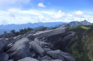 北北段（神魔拔巴）+南湖群峰（下）（南湖溪夫妻樹營地經南峰西稜上南湖南峰、巴巴山，宿南峰山屋，加碼陶塞峰、馬比杉山，南湖北山經拔都諾府山，轉魔葉名病山出多加神山）