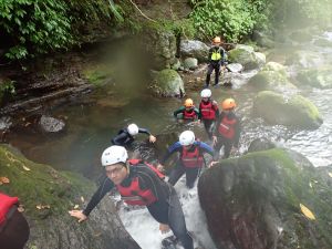 瑪鋉溪 連續小瀑攀爬挑戰