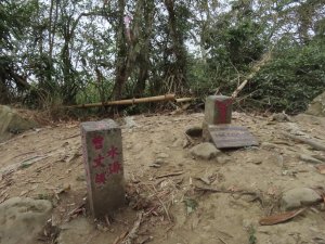 難山南峰走三腳南山