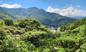 水柳腳登山步道，觀音台步道，北勢溪觀魚步道，坪林老街，百年三合院石頭屋
