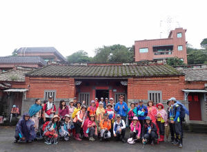 2025-05-25 北新莊連走下圭柔山─石牆宅內→藏仙閣→李舉人宅→燕樓→忠寮詩路→行忠堂→淡水神社→相公山→天霸百合→下圭柔山