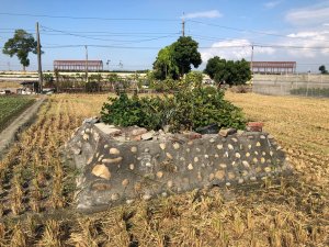 雲林縣莿桐鄉、西螺鎮二等及三等三角點平地基石。樹子腳、新庄子、新莊子