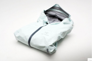 【裝備】最舒適柔軟的 GORE-TEX 風雨衣外套－始祖鳥 