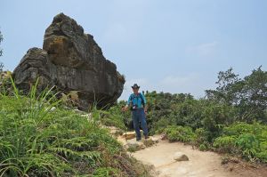 奇岩山.唭哩岸山.軍艦岩.丹鳳山七峰O型