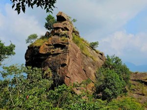 獵鷹尖一線天步道 - (台南)臺灣百大必訪步道