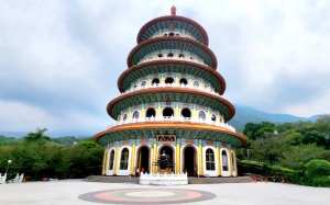 天元宮，淡水山仔頂登山步道，向天池，興福寮登山步道，小坪頂山，三慈步道，樹梅坑登山步道，土地公鼻山