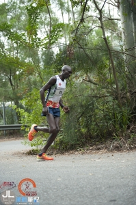 起步後1.3km 髮夾灣 Part I (9:02:27 - 9:06:35)