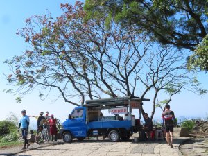 大同山走大棟山下鶯歌石