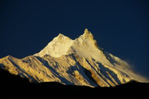 【世界山岳小檔案】14座八千巨峰介紹之8~馬納斯魯峰，MANASLU