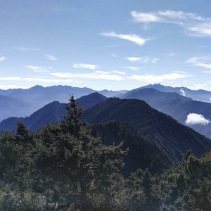 西巒大山